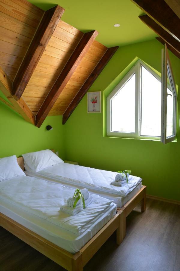Apartmani Bojeresku Νεγκοτίν Εξωτερικό φωτογραφία